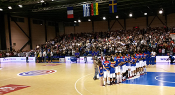 LES BLEUES DÉROULENT EN APC ! 1